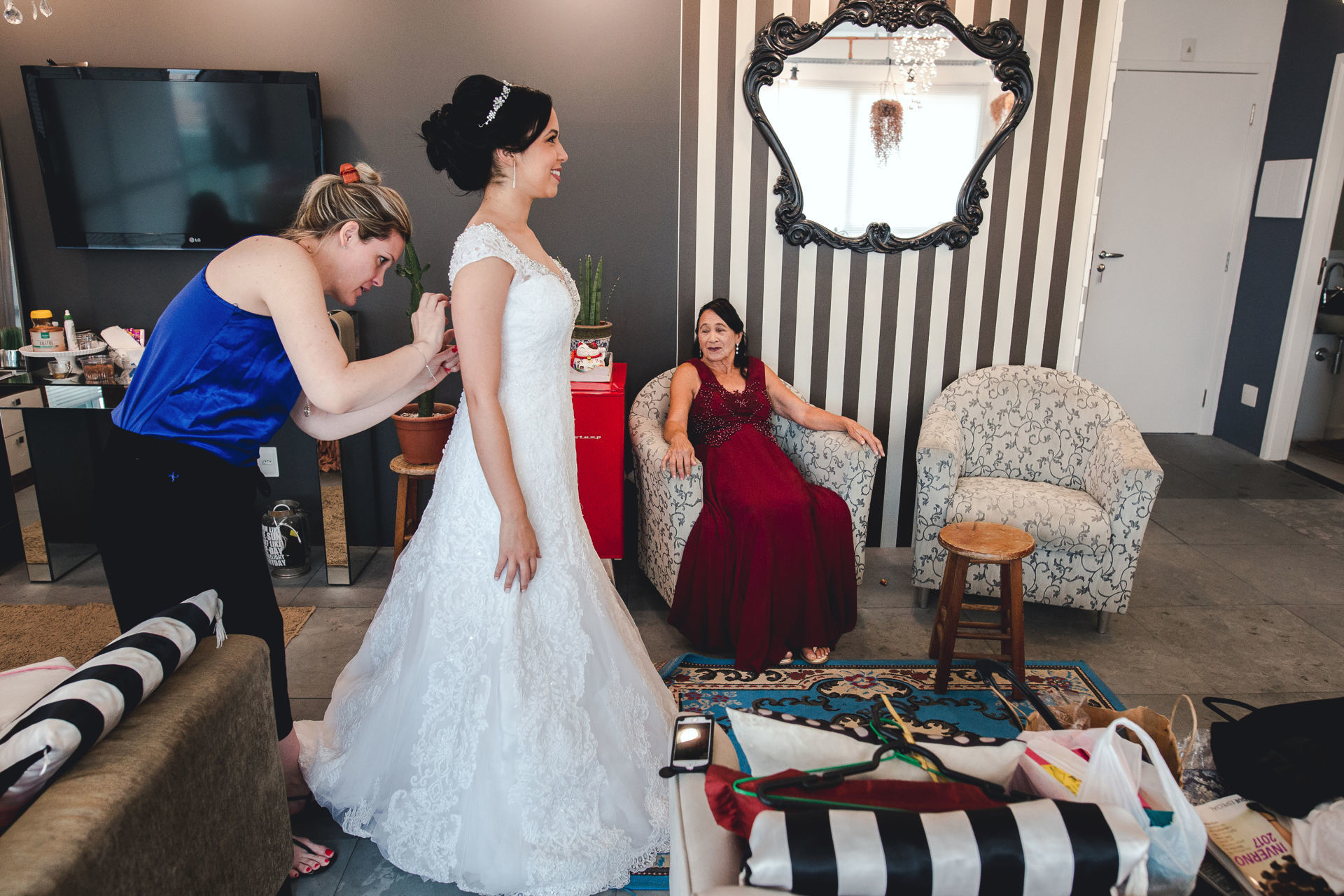 Foto Escolhendo o vestido de noiva perfeito! Foto Escolhendo o vestido de noiva perfeito! - Imagem 12